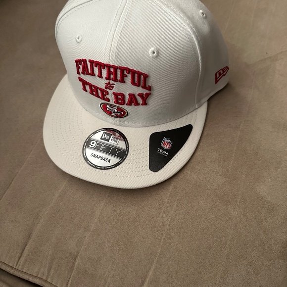 New Era hats - Picture 2 of 9